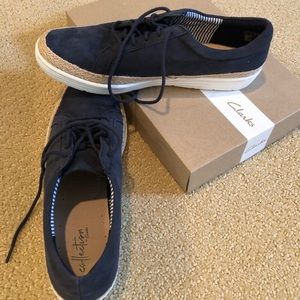 Clark’s casual shoes size 9M